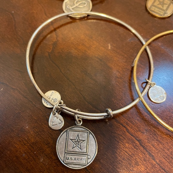 Alex & Ani Bracelets.  6 total - Picture 3 of 8